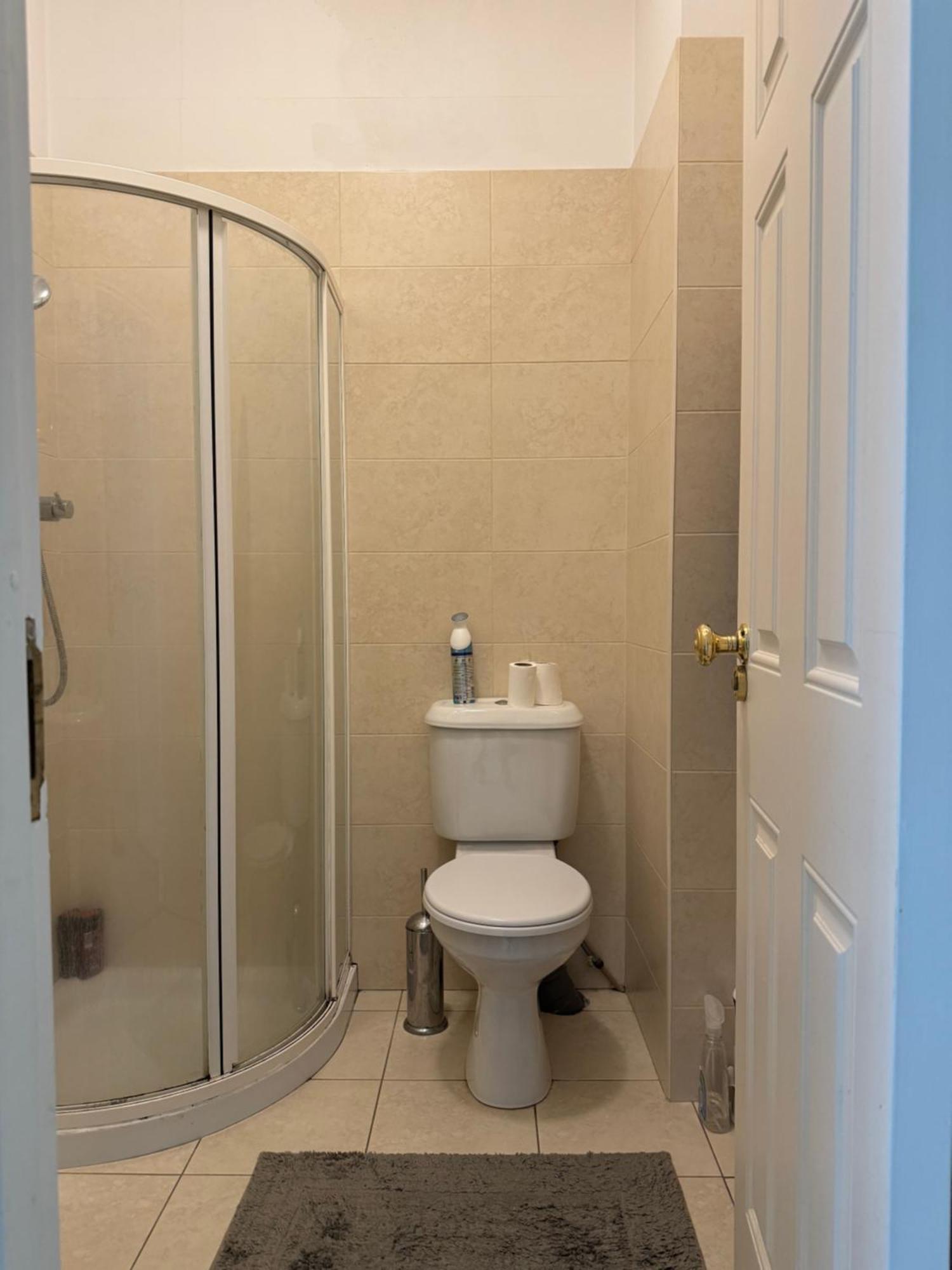Room With Private Bathroom Near The Center Cork Exterior photo